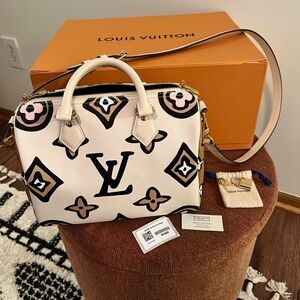 Louis Vuitton Cream, Black & Pink Monogram Speedy 25 Bandoulière